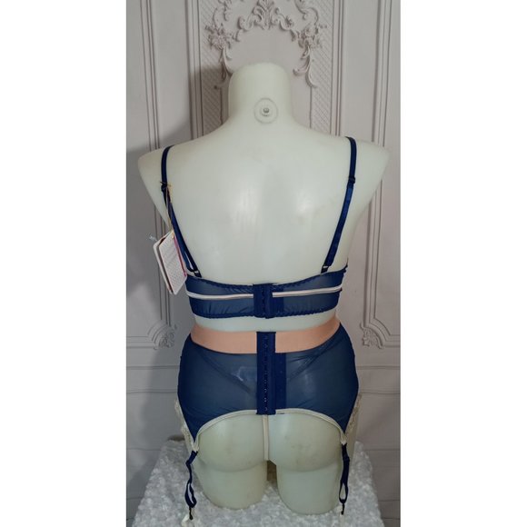 NWT Retro Blue & Cream Bra Thong Garter 3 Piece Set High Waist Satin Lace Sz 12 - Picture 5 of 9
